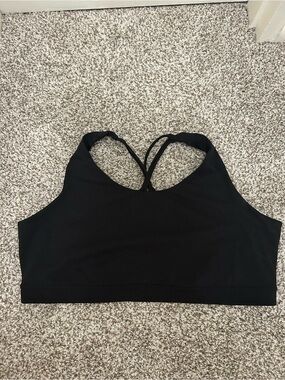 Old Navy - 2 - Strappy Sports Bralette